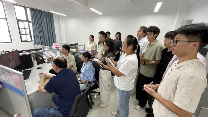 汲取榜样力量，厚植育人初心—智能制造学院开展“师德第一课”集中学习研讨活动